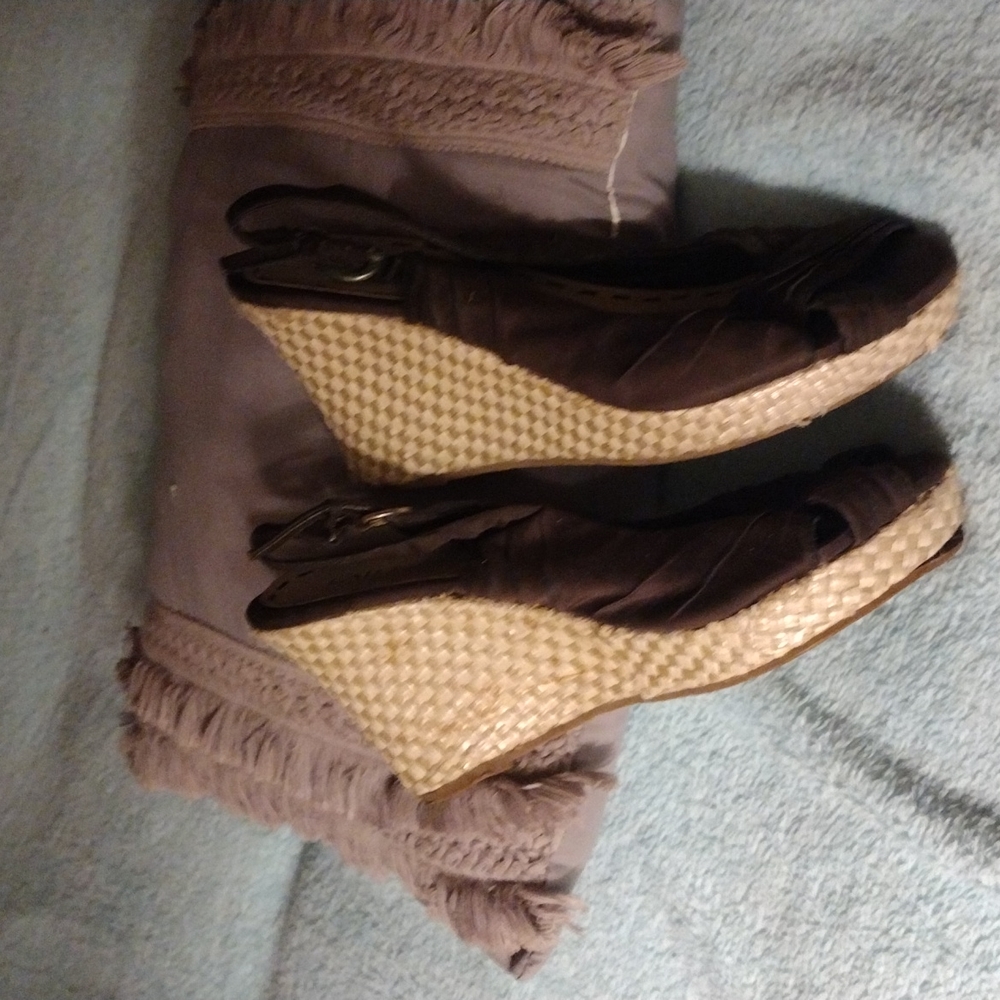 Shoes - Picture 3 of 3